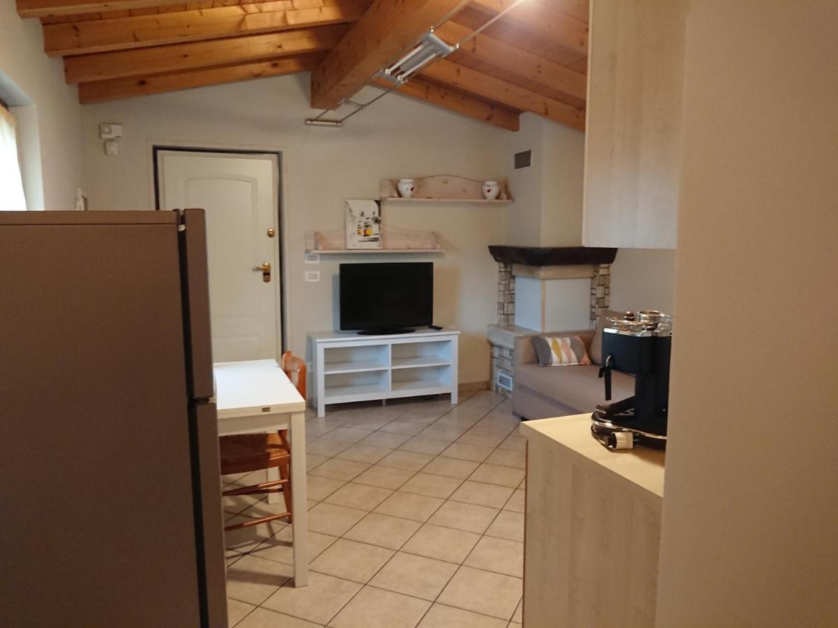 Apartmán Il Carpino Bianco Bilocale Puegnago Exteriér fotografie